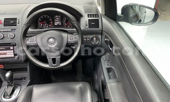 Sayi Na hannu Volkswagen Touran Black Mota in Butha–Buthe a Thaba-Tseka Sayi Na hannu Volkswagen Touran Black Mota in Butha–Buthe a Thaba-Tseka