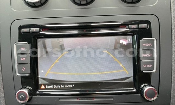 Sayi Na hannu Volkswagen Touran Black Mota in Butha–Buthe a Thaba-Tseka Sayi Na hannu Volkswagen Touran Black Mota in Butha–Buthe a Thaba-Tseka