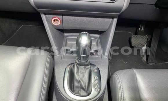 Sayi Na hannu Volkswagen Touran Black Mota in Butha–Buthe a Thaba-Tseka Sayi Na hannu Volkswagen Touran Black Mota in Butha–Buthe a Thaba-Tseka