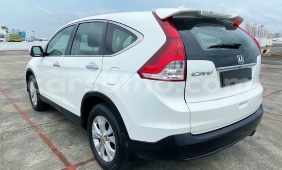 Sayi Na hannu Honda CR–V White Mota in Maputsoe a Leribe Sayi Na hannu Honda CR–V White Mota in Maputsoe a Leribe