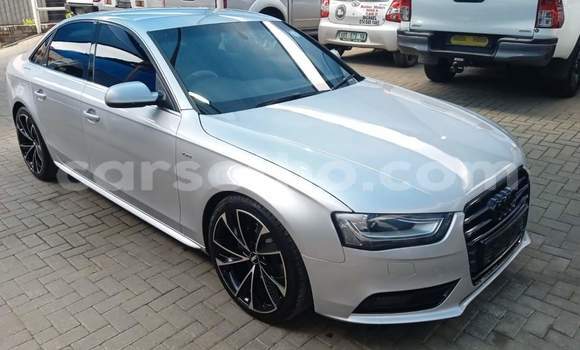 Sayi Na hannu Audi A4 Silver Mota in Maseru a Maseru