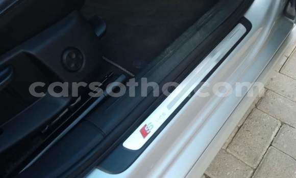 Acheter Occasion Voiture Audi A4 Gris à Maseru, Maseru Acheter Occasion Voiture Audi A4 Gris à Maseru, Maseru
