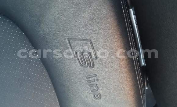 Acheter Occasion Voiture Audi A4 Gris à Maseru, Maseru Acheter Occasion Voiture Audi A4 Gris à Maseru, Maseru