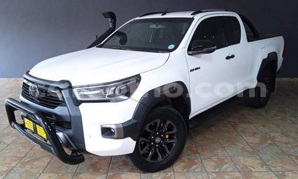 اشتري مستعمل Toyota Hilux White سيارة في Butha Buthe في Butha-Buthe اشتري مستعمل Toyota Hilux White سيارة في Butha Buthe في Butha-Buthe
