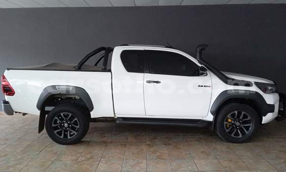 اشتري مستعمل Toyota Hilux White سيارة في Butha Buthe في Butha-Buthe اشتري مستعمل Toyota Hilux White سيارة في Butha Buthe في Butha-Buthe