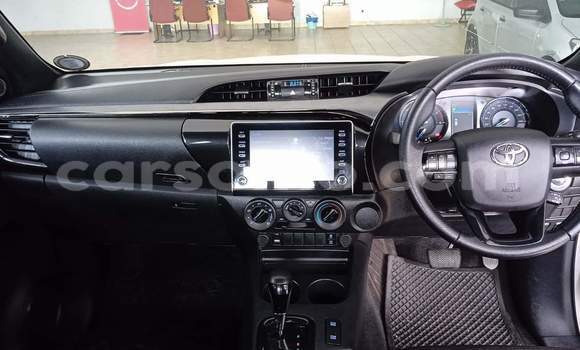 اشتري مستعمل Toyota Hilux White سيارة في Butha Buthe في Butha-Buthe اشتري مستعمل Toyota Hilux White سيارة في Butha Buthe في Butha-Buthe