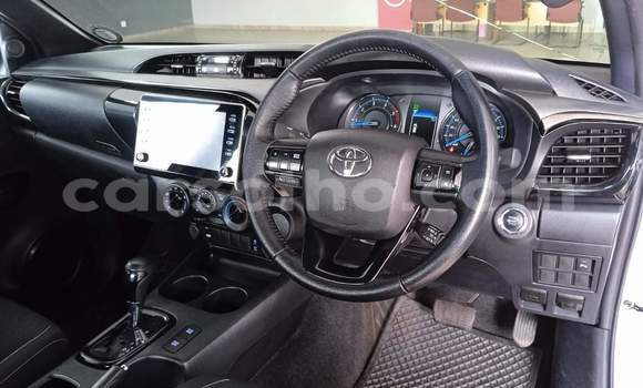 اشتري مستعمل Toyota Hilux White سيارة في Butha Buthe في Butha-Buthe اشتري مستعمل Toyota Hilux White سيارة في Butha Buthe في Butha-Buthe