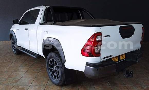 اشتري مستعمل Toyota Hilux White سيارة في Butha Buthe في Butha-Buthe اشتري مستعمل Toyota Hilux White سيارة في Butha Buthe في Butha-Buthe