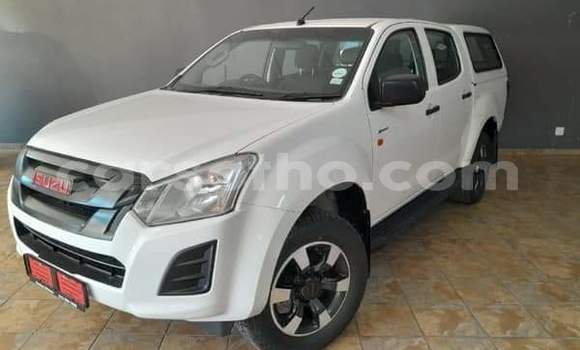 Acheter Occasion Voiture Isuzu KB Blanc à Roma, Maseru Acheter Occasion Voiture Isuzu KB Blanc à Roma, Maseru
