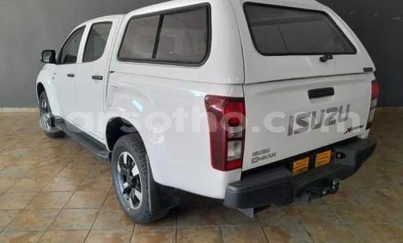 Acheter Occasion Voiture Isuzu KB Blanc à Roma, Maseru Acheter Occasion Voiture Isuzu KB Blanc à Roma, Maseru