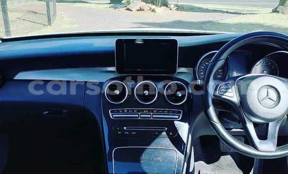 Sayi Na hannu Mercedes-Benz C–Class White Mota in Qacha's Nek a Quthing Sayi Na hannu Mercedes-Benz C–Class White Mota in Qacha's Nek a Quthing