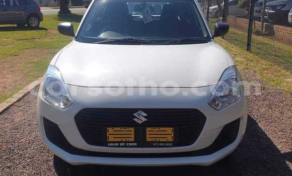 Sayi Na hannu Suzuki Swift White Mota in Mohale's Hoek a Mohale's Hoek Sayi Na hannu Suzuki Swift White Mota in Mohale's Hoek a Mohale's Hoek