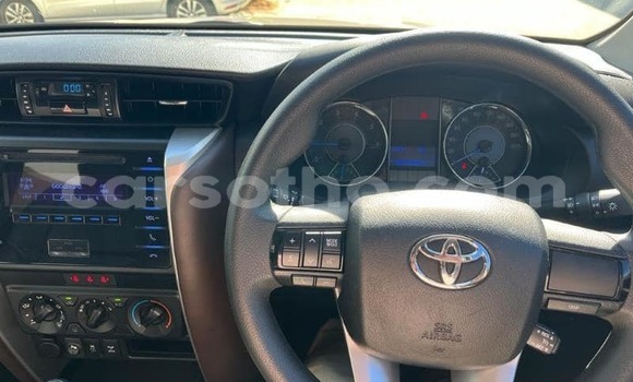 Sayi Na hannu Toyota Fortuner Silver Mota in Hlotse a Leribe Sayi Na hannu Toyota Fortuner Silver Mota in Hlotse a Leribe