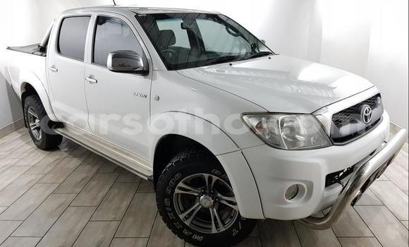 Acheter Occasion Voiture Toyota Hilux Blanc à Maputsoa, Leribe Acheter Occasion Voiture Toyota Hilux Blanc à Maputsoa, Leribe