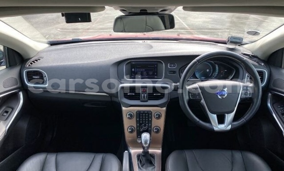 Sayi Na hannu Volvo V40 Cross Country Red Mota in Maseru a Maseru Sayi Na hannu Volvo V40 Cross Country Red Mota in Maseru a Maseru