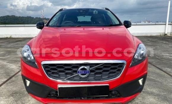 Sayi Na hannu Volvo V40 Cross Country Red Mota in Maseru a Maseru Sayi Na hannu Volvo V40 Cross Country Red Mota in Maseru a Maseru