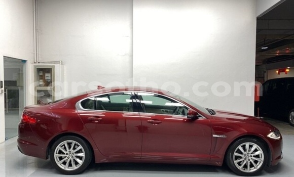 Sayi Na hannu Jaguar XF Beige Mota in Maputsoe a Leribe Sayi Na hannu Jaguar XF Beige Mota in Maputsoe a Leribe