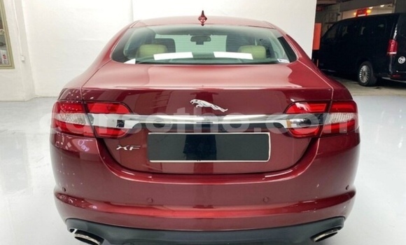 Sayi Na hannu Jaguar XF Beige Mota in Maputsoe a Leribe Sayi Na hannu Jaguar XF Beige Mota in Maputsoe a Leribe