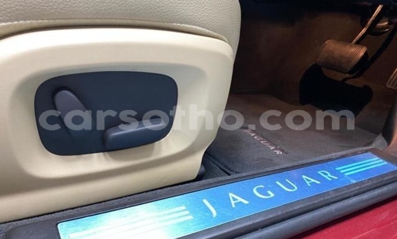 Sayi Na hannu Jaguar XF Beige Mota in Maputsoe a Leribe Sayi Na hannu Jaguar XF Beige Mota in Maputsoe a Leribe