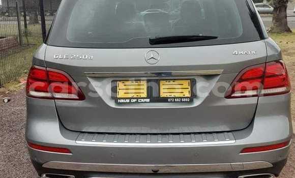 Sayi Na hannu Mercedes-Benz GLE Silver Mota in Maseru a Maseru Sayi Na hannu Mercedes-Benz GLE Silver Mota in Maseru a Maseru