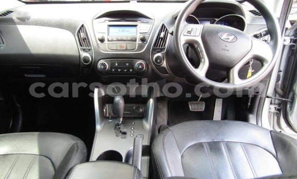 Acheter Occasion Voiture Hyundai ix35 Blanc à Hlotse, Leribe Acheter Occasion Voiture Hyundai ix35 Blanc à Hlotse, Leribe