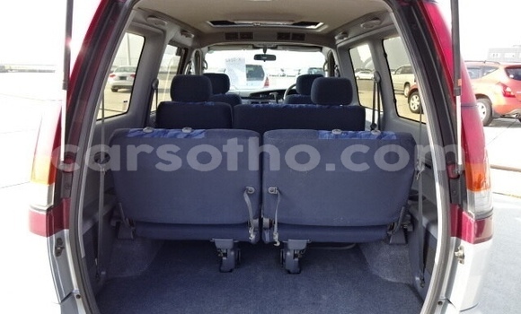 Sayi Na hannu Toyota Noah Red Mota in Maseru a Maseru Sayi Na hannu Toyota Noah Red Mota in Maseru a Maseru