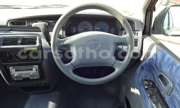 Sayi Na hannu Toyota Noah Red Mota in Maseru a Maseru Sayi Na hannu Toyota Noah Red Mota in Maseru a Maseru