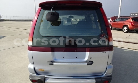 Sayi Na hannu Toyota Noah Red Mota in Maseru a Maseru Sayi Na hannu Toyota Noah Red Mota in Maseru a Maseru