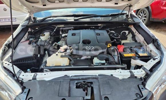 اشتري مستعمل Toyota Hilux White سيارة في Maseru في Maseru اشتري مستعمل Toyota Hilux White سيارة في Maseru في Maseru