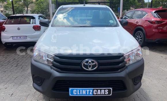 اشتري مستعمل Toyota Hilux White سيارة في Maseru في Maseru اشتري مستعمل Toyota Hilux White سيارة في Maseru في Maseru