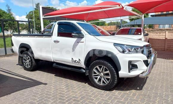 اشتري مستعمل Toyota Hilux White سيارة في Maseru في Maseru اشتري مستعمل Toyota Hilux White سيارة في Maseru في Maseru