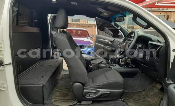 اشتري مستعمل Toyota Hilux White سيارة في Maseru في Maseru اشتري مستعمل Toyota Hilux White سيارة في Maseru في Maseru