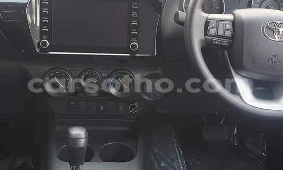 اشتري مستعمل Toyota Hilux Silver سيارة في Mohale's Hoek في Mohale's Hoek اشتري مستعمل Toyota Hilux Silver سيارة في Mohale's Hoek في Mohale's Hoek