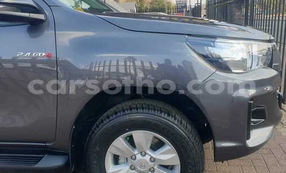 اشتري مستعمل Toyota Hilux Silver سيارة في Mohale's Hoek في Mohale's Hoek اشتري مستعمل Toyota Hilux Silver سيارة في Mohale's Hoek في Mohale's Hoek