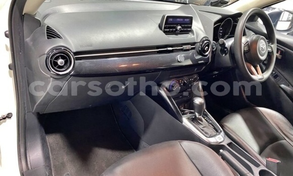 Sayi Na hannu Mazda 2 White Mota in Butha–Buthe a Thaba-Tseka Sayi Na hannu Mazda 2 White Mota in Butha–Buthe a Thaba-Tseka