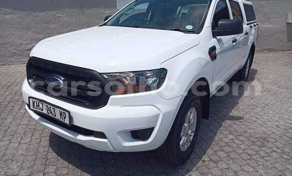 Sayi Na hannu Ford Ranger White Mota in Maseru a Maseru Sayi Na hannu Ford Ranger White Mota in Maseru a Maseru