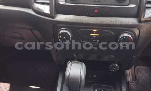 Sayi Na hannu Ford Ranger White Mota in Maseru a Maseru Sayi Na hannu Ford Ranger White Mota in Maseru a Maseru