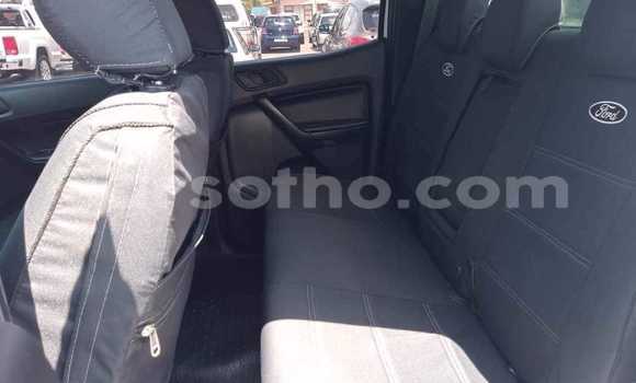 Sayi Na hannu Ford Ranger White Mota in Maseru a Maseru Sayi Na hannu Ford Ranger White Mota in Maseru a Maseru