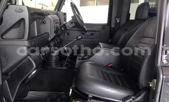 Sayi Na hannu Land Rover Defender Black Mota in Butha–Buthe a Thaba-Tseka Sayi Na hannu Land Rover Defender Black Mota in Butha–Buthe a Thaba-Tseka