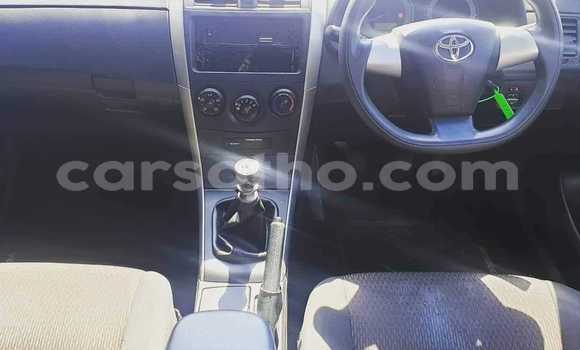 Sayi Na hannu Toyota Corolla White Mota in Thaba–Tseka a Mafeteng Sayi Na hannu Toyota Corolla White Mota in Thaba–Tseka a Mafeteng