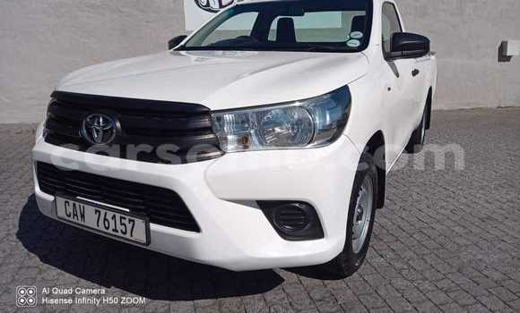 Sayi Na hannu Toyota Hilux White Mota in Butha Buthe a Butha-Buthe Sayi Na hannu Toyota Hilux White Mota in Butha Buthe a Butha-Buthe