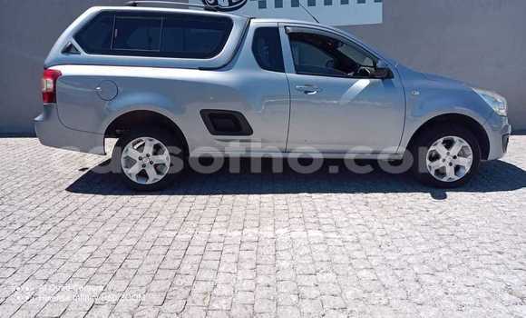 Sayi Na hannu Chevrolet Corsa Beige Mota in Roma a Maseru Sayi Na hannu Chevrolet Corsa Beige Mota in Roma a Maseru