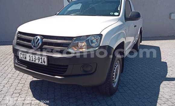 اشتري مستعمل Volkswagen Amarok White سيارة في Thaba–Tseka في Mafeteng