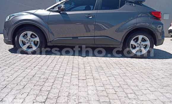 Sayi Na hannu Toyota C-HR Silver Mota in Mohale's Hoek a Mohale's Hoek Sayi Na hannu Toyota C-HR Silver Mota in Mohale's Hoek a Mohale's Hoek