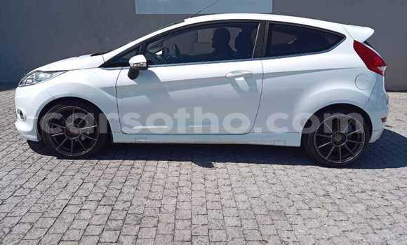 Sayi Na hannu Ford Fiesta White Mota in Mohale's Hoek a Mohale's Hoek Sayi Na hannu Ford Fiesta White Mota in Mohale's Hoek a Mohale's Hoek