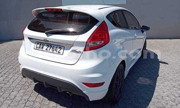 Sayi Na hannu Ford Fiesta White Mota in Mohale's Hoek a Mohale's Hoek Sayi Na hannu Ford Fiesta White Mota in Mohale's Hoek a Mohale's Hoek