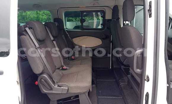 Sayi Na hannu Ford Tourneo Custom White Mota in Maputsoa a Leribe Sayi Na hannu Ford Tourneo Custom White Mota in Maputsoa a Leribe