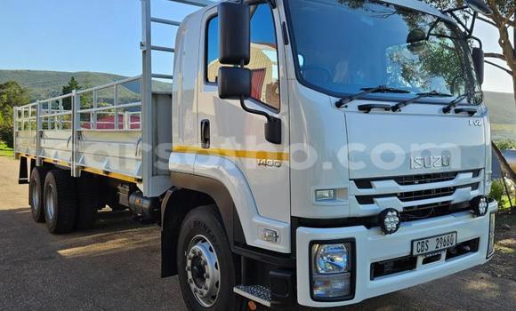 Sayi Na hannu Isuzu FTR 850 White Babbar mota in Maseru a Maseru Sayi Na hannu Isuzu FTR 850 White Babbar mota in Maseru a Maseru
