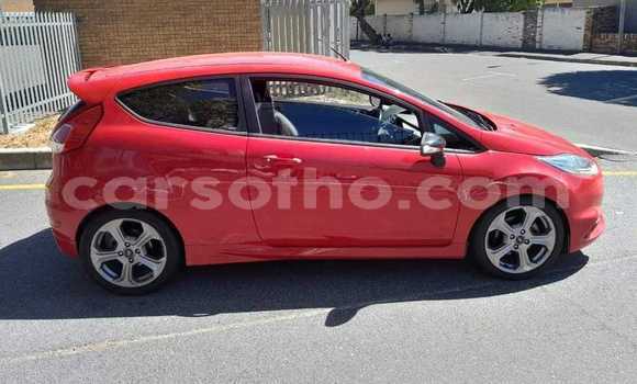 Sayi Na hannu Ford Fiesta ST Red Mota in Teyateyaneng a Berea Sayi Na hannu Ford Fiesta ST Red Mota in Teyateyaneng a Berea
