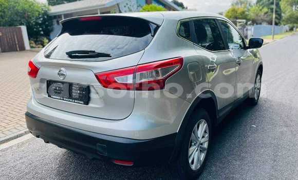 Sayi Na hannu Nissan Qashqai Silver Mota in Mafeteng a Mafeteng Sayi Na hannu Nissan Qashqai Silver Mota in Mafeteng a Mafeteng